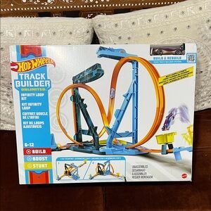 Hot wheels track builder unlimited Infinity loop kit